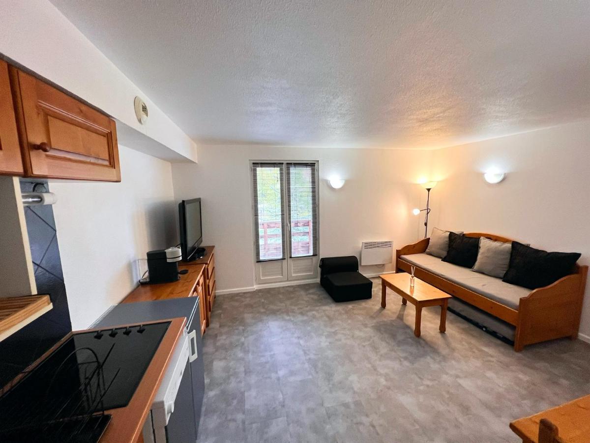 Vars, Appart Spacieux Renove 4 Couchages Dans Chalet Vars  Exterior foto