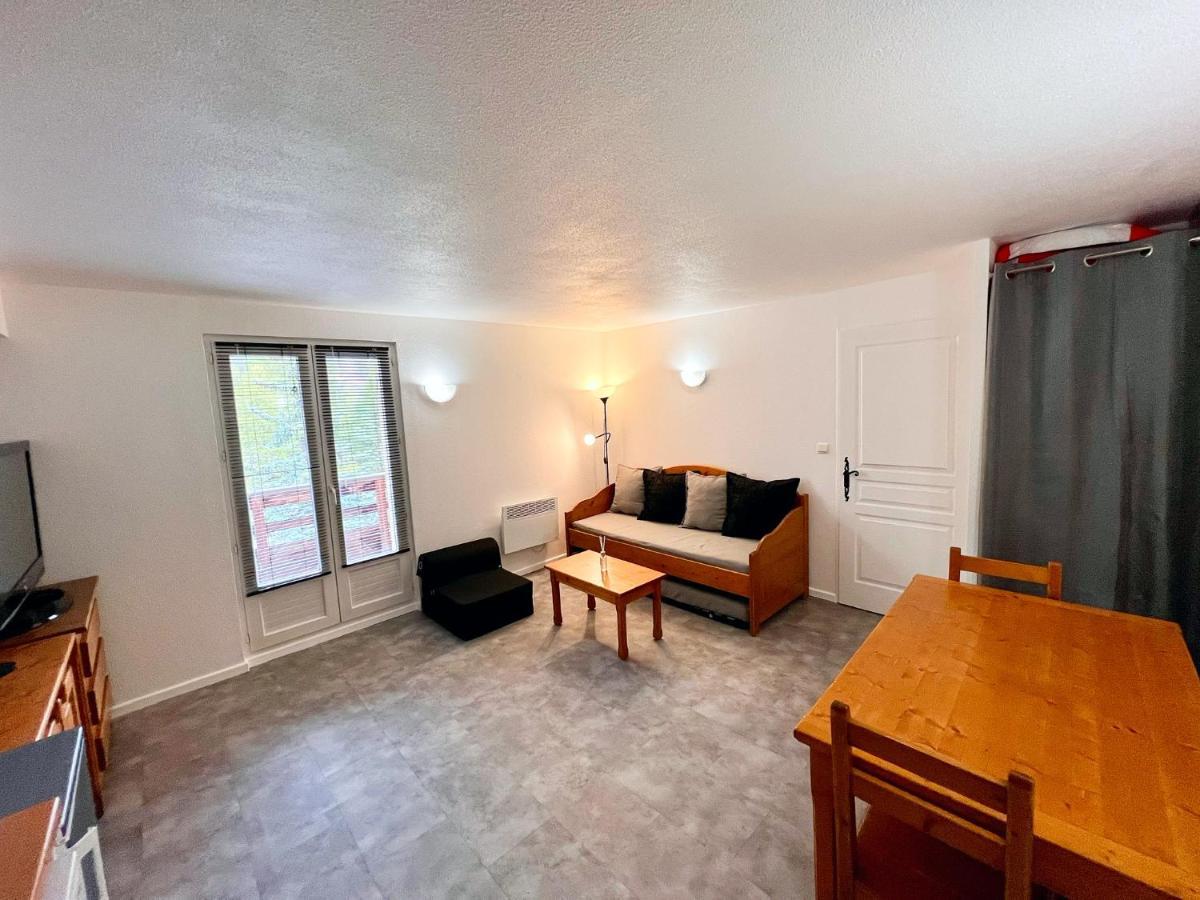 Vars, Appart Spacieux Renove 4 Couchages Dans Chalet Vars  Exterior foto